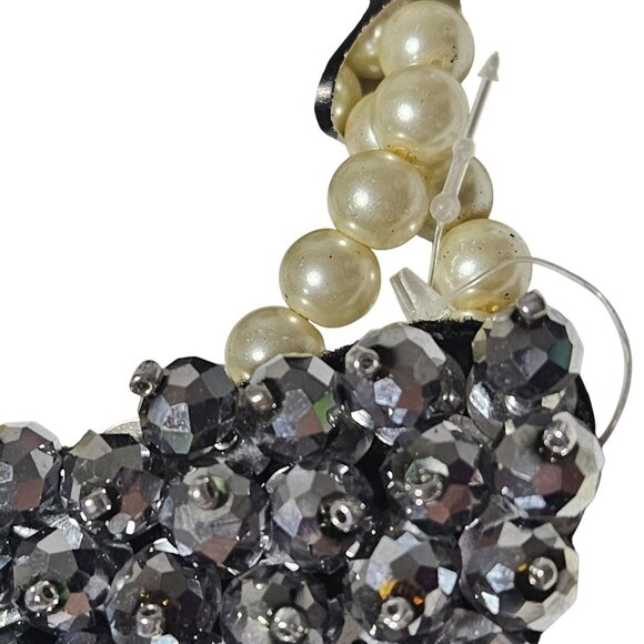 Isis Creative Faux Pearl Beaded Stretch Bracelet Silver Bow Encrusted Accent - Picture 4 of 5